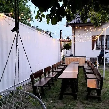 Appartamento Before Making A Request, Read My Host Profile At Bottom Of Page # Warsaw Country Villa Jacuzzi Pizza Oven *
