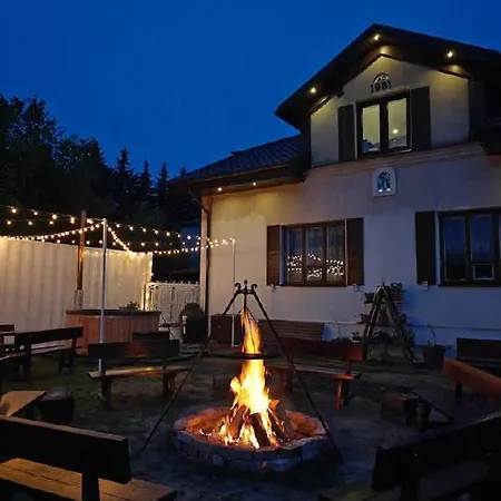 Before Making A Request, Read My Host Profile At Bottom Of Page # Warsaw Country Villa Jacuzzi Pizza Oven