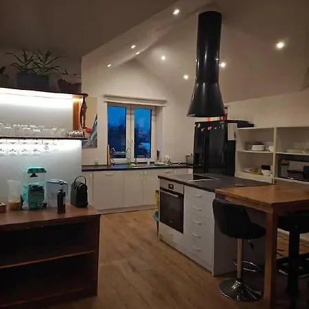 Before Making A Request, Read My Host Profile At Bottom Of Page # Warsaw Country Villa Jacuzzi Pizza Oven