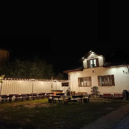 Before Making A Request, Read My Host Profile At Bottom Of Page # Warsaw Country Villa Jacuzzi Pizza Oven Διαμέρισμα *