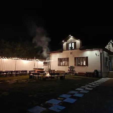 Before Making A Request, Read My Host Profile At Bottom Of Page # Warsaw Country Villa Jacuzzi Pizza Oven *